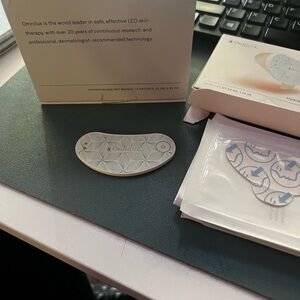 Omnilux LED Skincare Tool - White